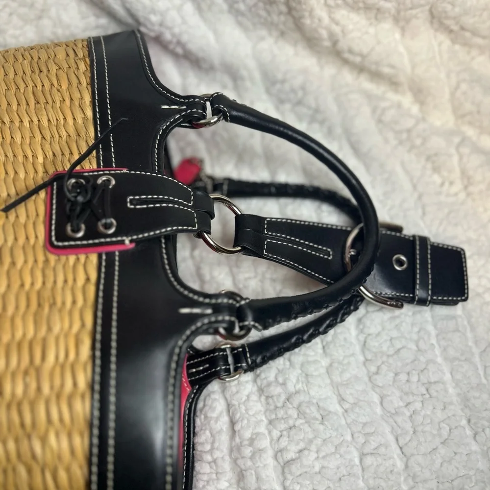 Coach Straw Tote Black Leather Pink Signature Lining RARE - Picture 9 of 10